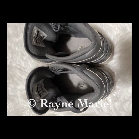 Air Jordan 1 Retro Mid GS 'Cool Grey Wolf Grey  Kids size 5.5  Fits women size 7 - Picture 5 of 9